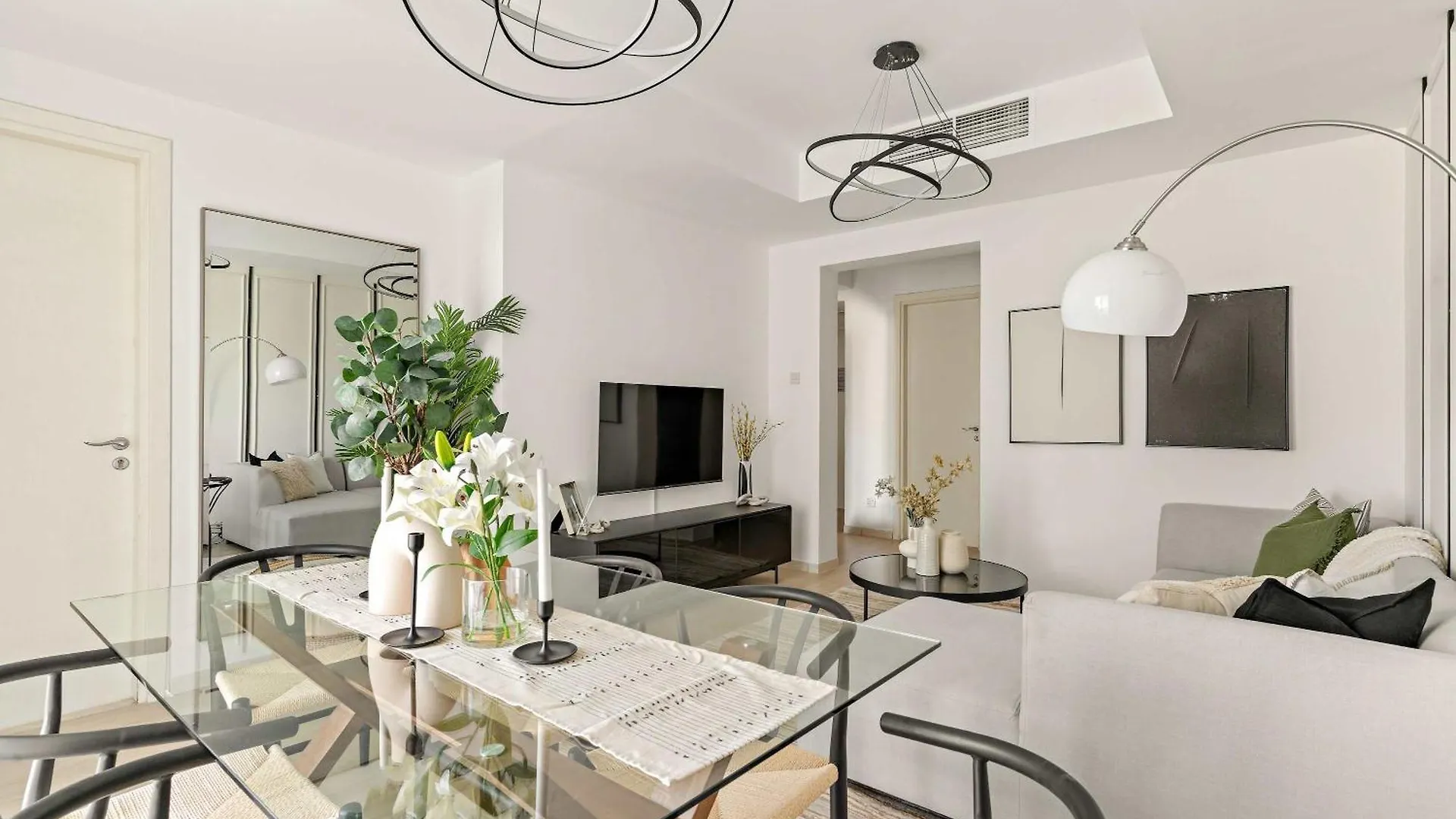 Dom wakacyjny Silkhaus Luxe 2 Bdr With Maid Room In Springs 7 Villa 14 Dubaj Zjednoczone Emiraty Arabskie