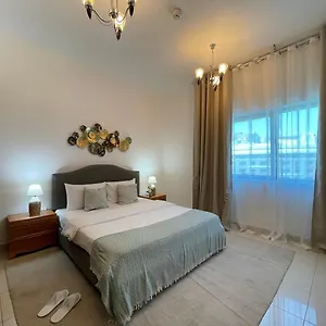 Holiday home Away From - Barsha Heights, Dubai